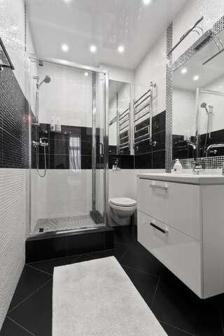 Апартаменты Minsklux Apartment 2 Минск Улучшенные апартаменты с 2 спальнями и 2 ванными комнатами - улица Карла Маркса, 8-7